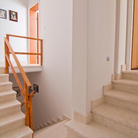 Apartments Donika คอมีชา ภายนอก รูปภาพ